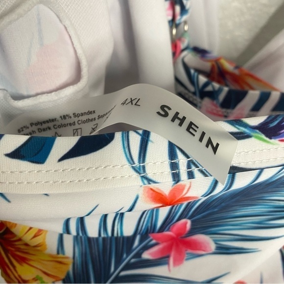 SHEIN Plus Size 4XL One Piece Bathing Suit Floral Tropical Gold Hardware Belt - Picture 9 of 9